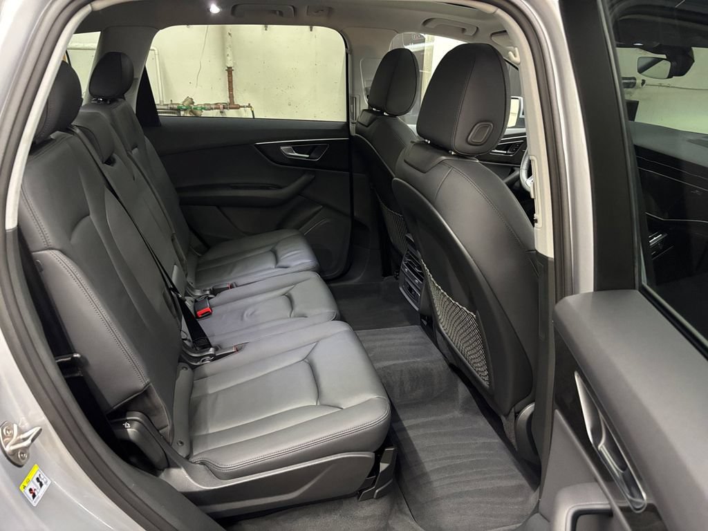 Used 2022 Audi Q7 3.0T Premium AWD/4WD image 18