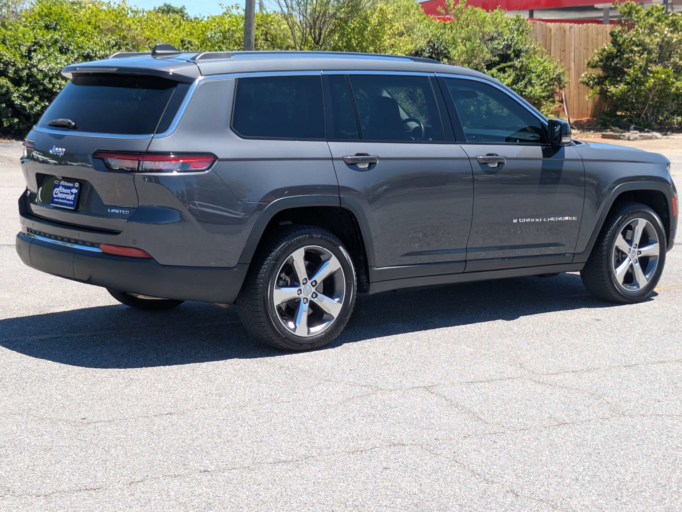 Used 2021 Jeep Grand Cherokee L Limited RWD image 4