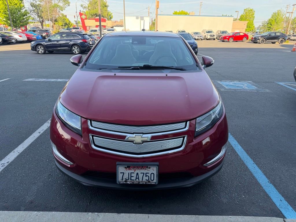 Used 2015 Chevrolet Volt Premium w/ Premium Trim Package FWD image 2