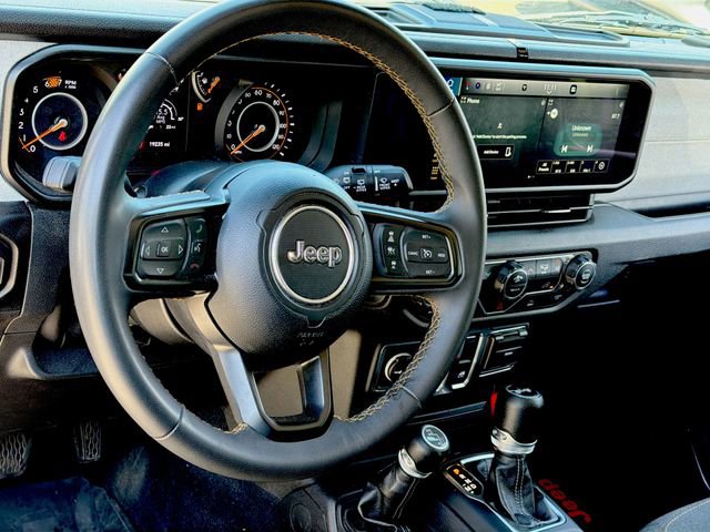 Used 2024 Jeep Wrangler Sport S AWD/4WD image 18