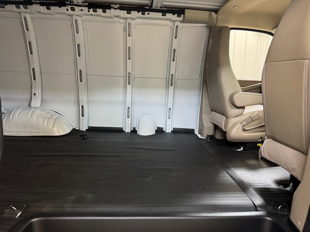 New 2026 Chevrolet Express 2500 RWD image 17