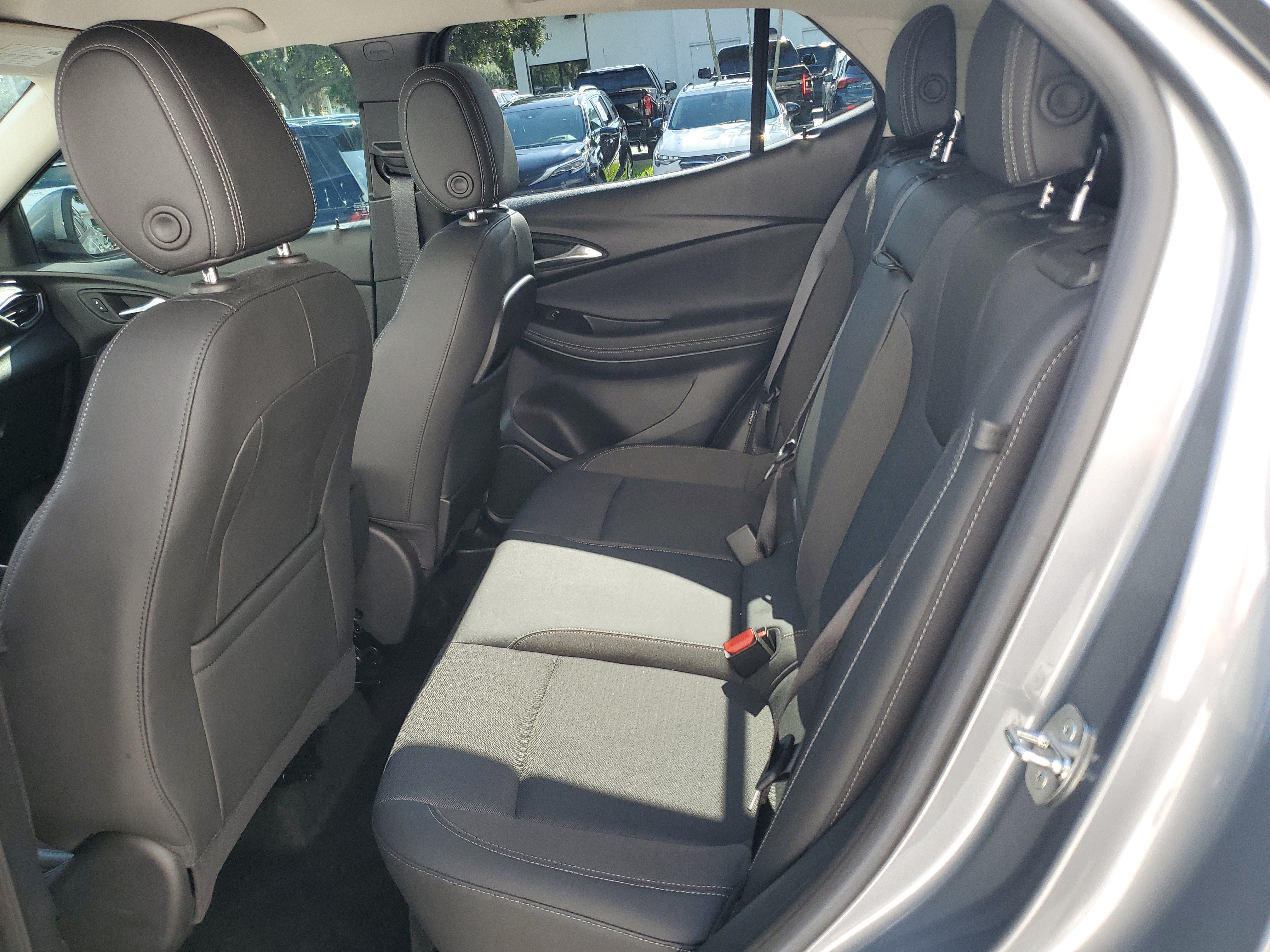 Used 2023 Buick Encore GX Select w/ Sport Touring Package FWD image 13