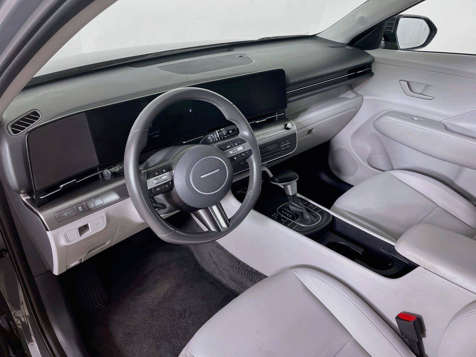 Used 2025 Hyundai Kona SEL AWD/4WD image 21