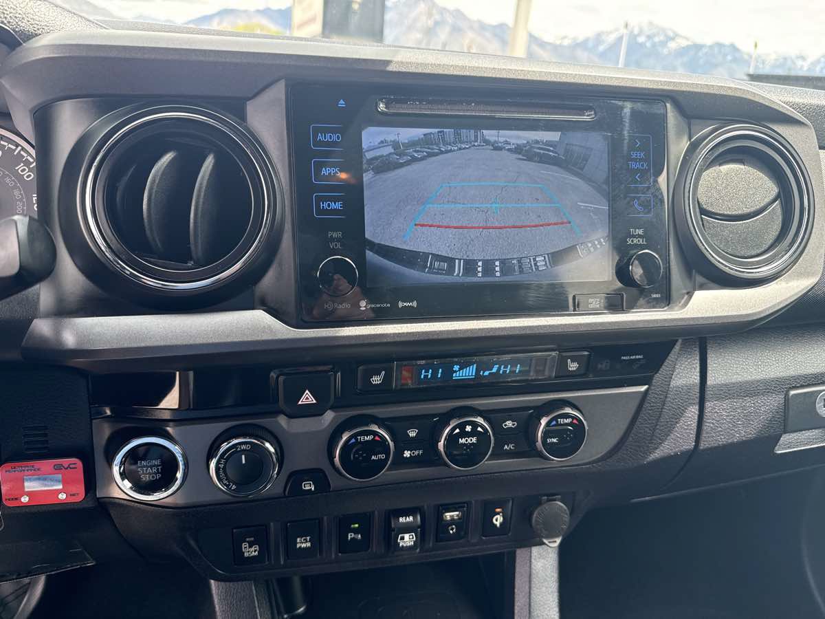Used 2018 Toyota Tacoma 4x4 Double Cab image 32