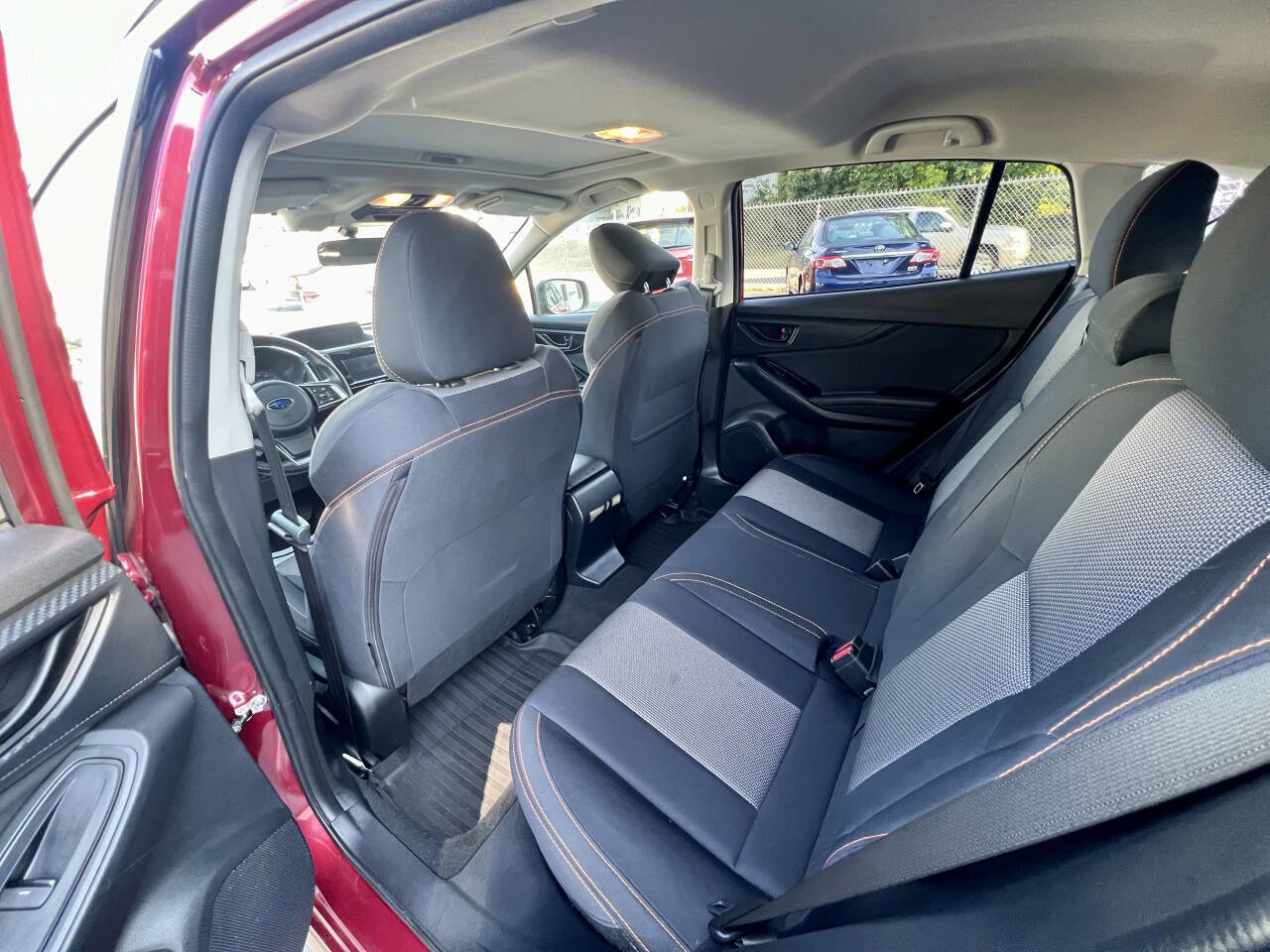 Used 2018 Subaru Crosstrek 2.0i Premium image 11