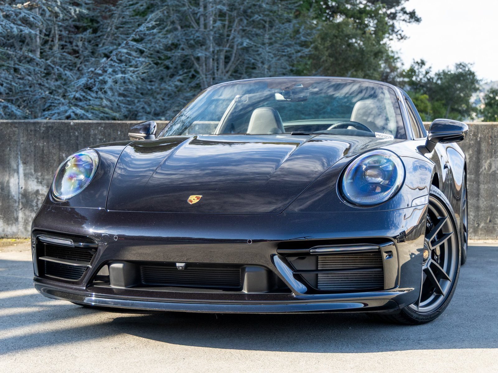 Certified 2022 Porsche 911 50th Anniversary Edition AWD/4WD image 7