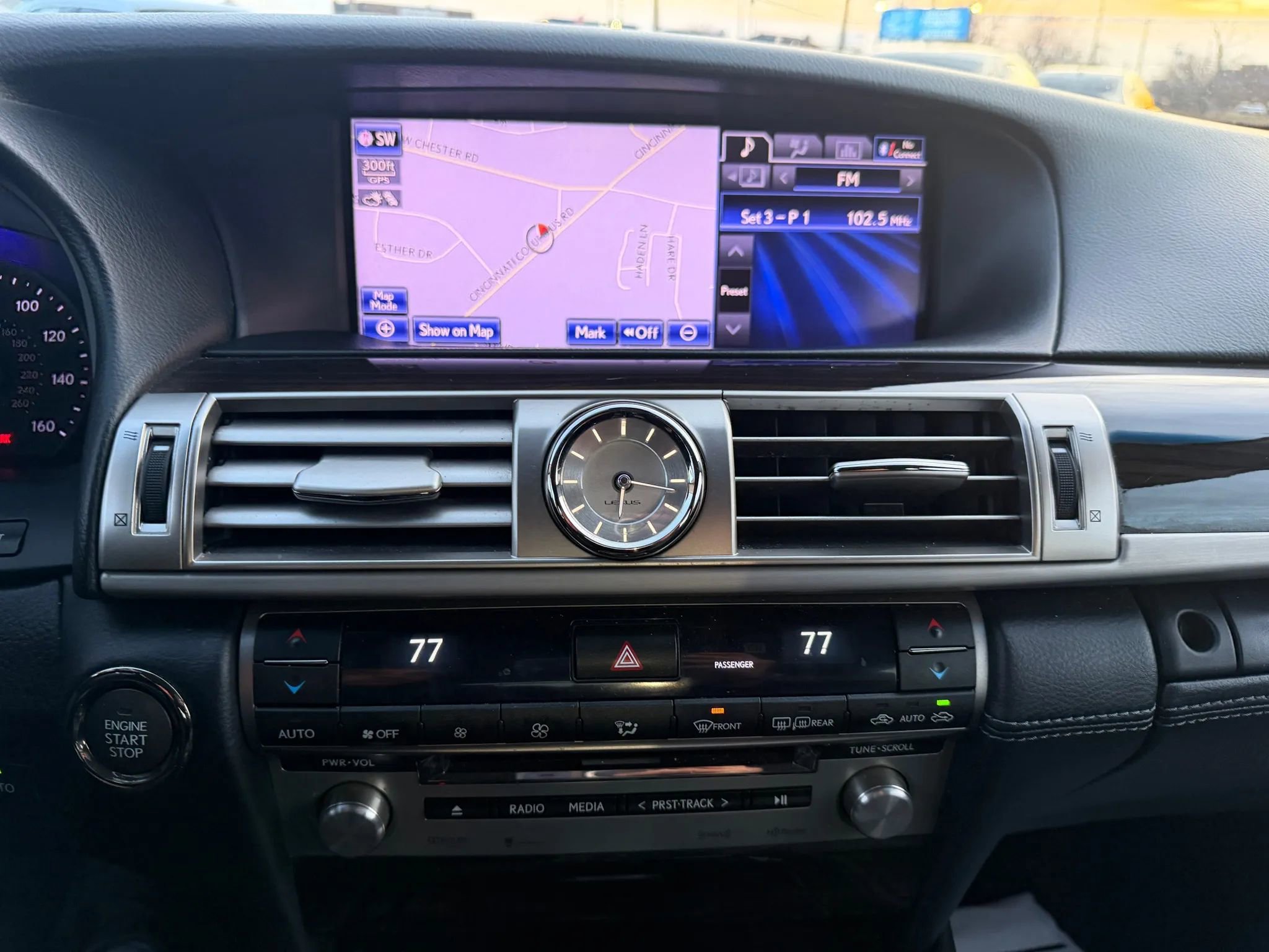 Used 2013 Lexus LS 460 AWD w/ Comfort Pkg image 16