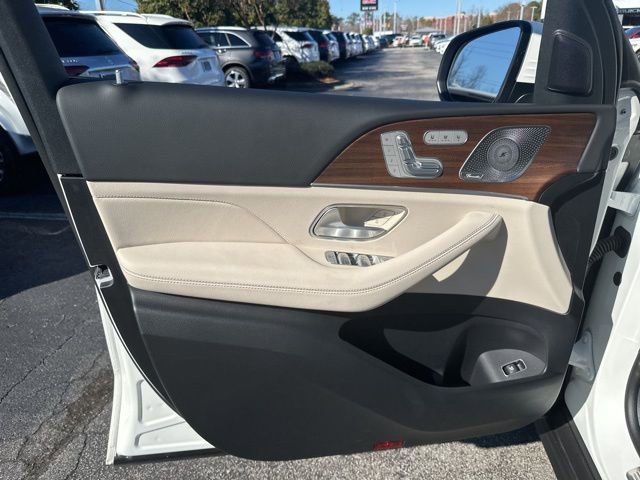 Certified 2025 Mercedes-Benz GLS 450 4MATIC image 19