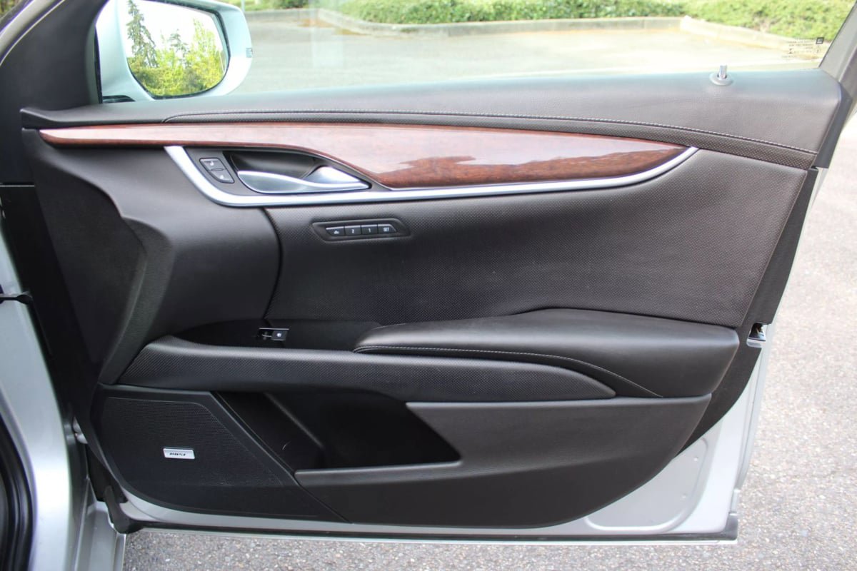 Used 2014 Cadillac XTS Luxury image 21