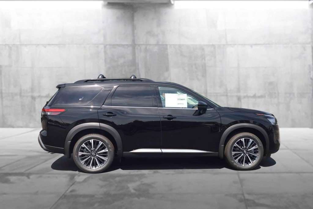 New 2026 Nissan Pathfinder Platinum AWD/4WD image 5