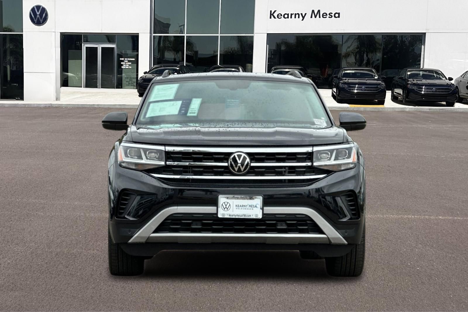 Used 2023 Volkswagen Atlas SE w/ Black Wheel Package FWD image 9