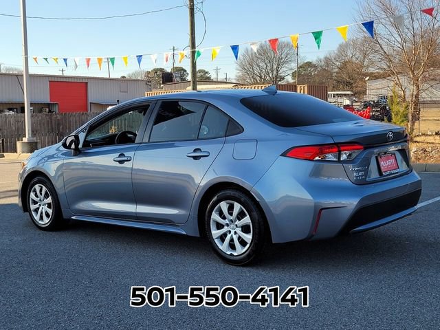 Used 2021 Toyota Corolla LE image 3