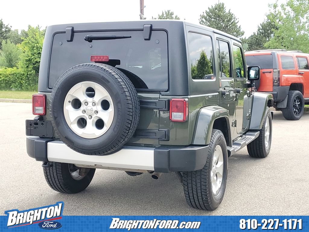 Used 2015 Jeep Wrangler Unlimited Sahara AWD/4WD image 4
