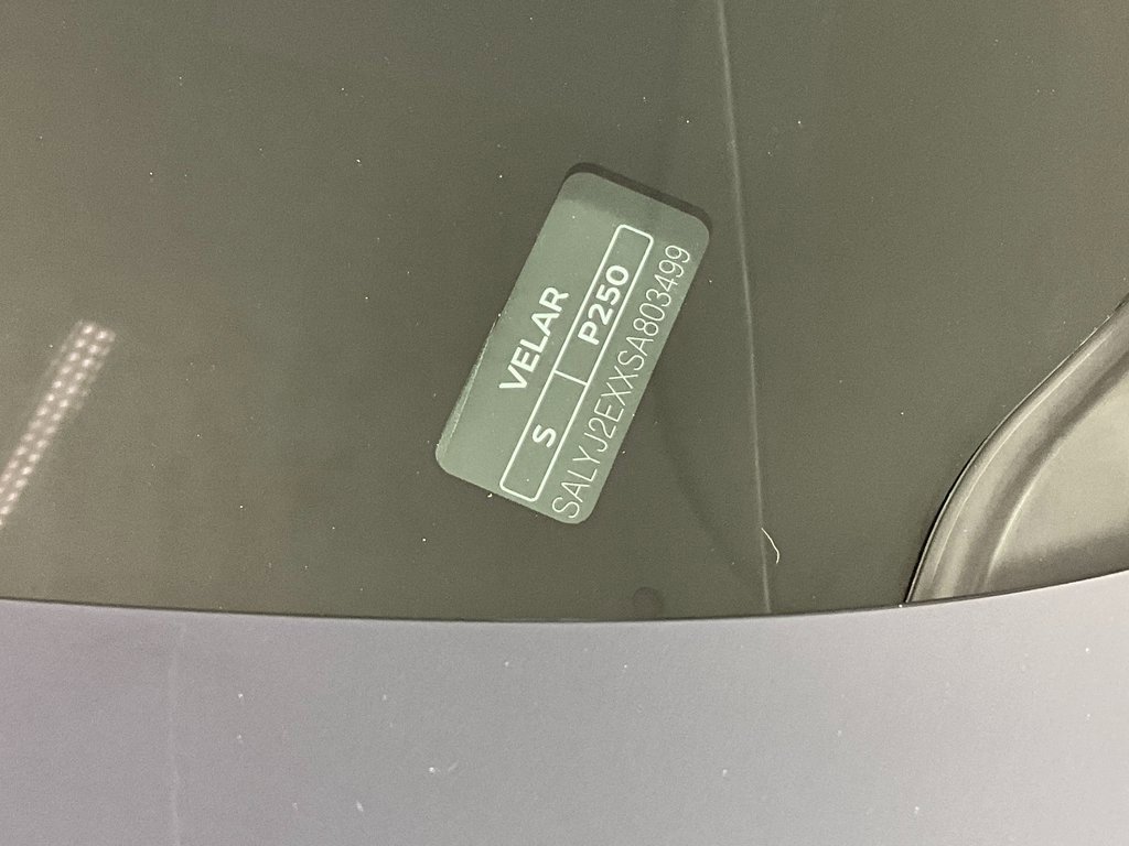 Certified 2025 Land Rover Range Rover Velar S image 31