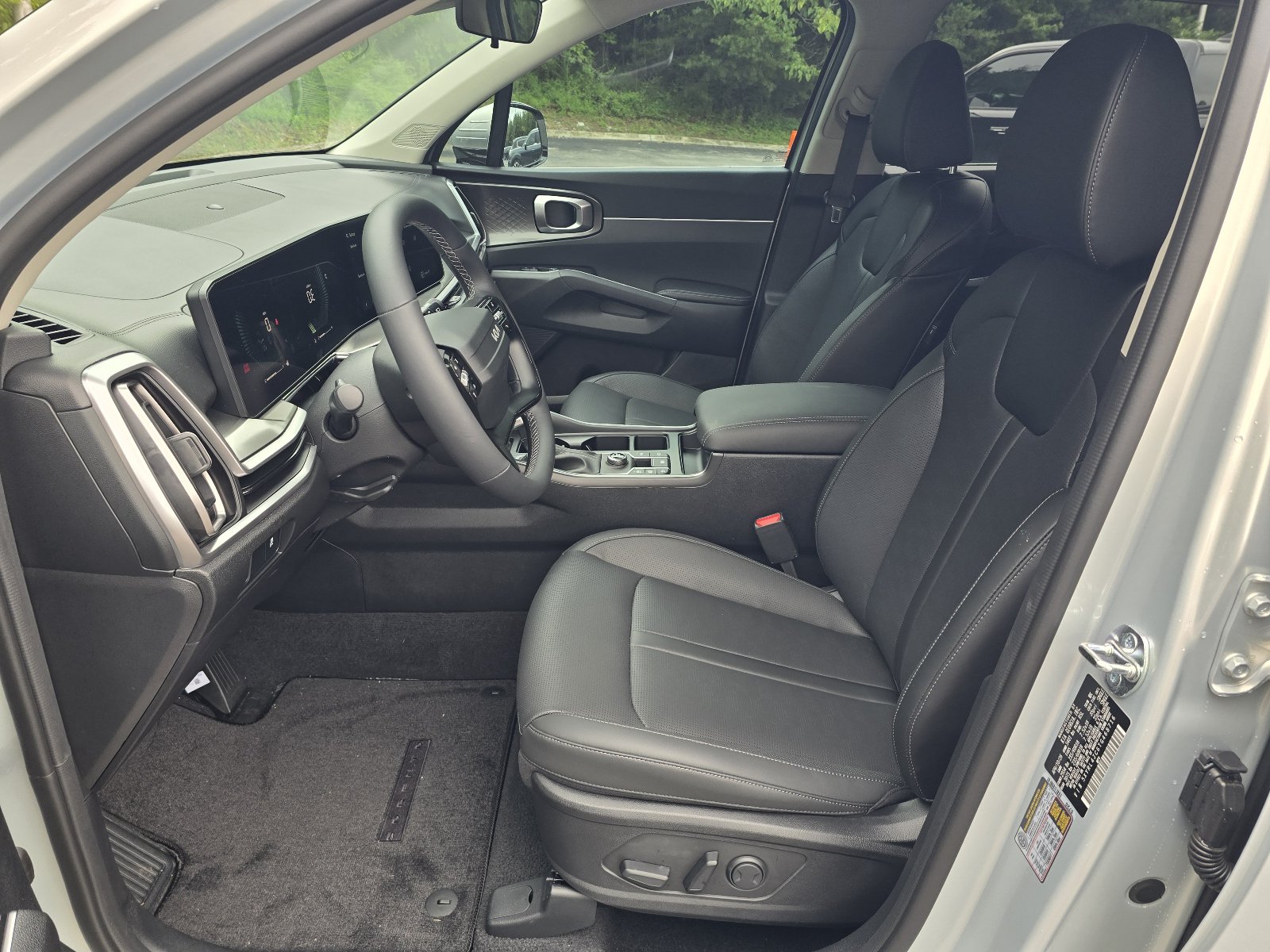 Used 2026 Kia Sorento S w/ S Panoramic Sunroof Package FWD image 12