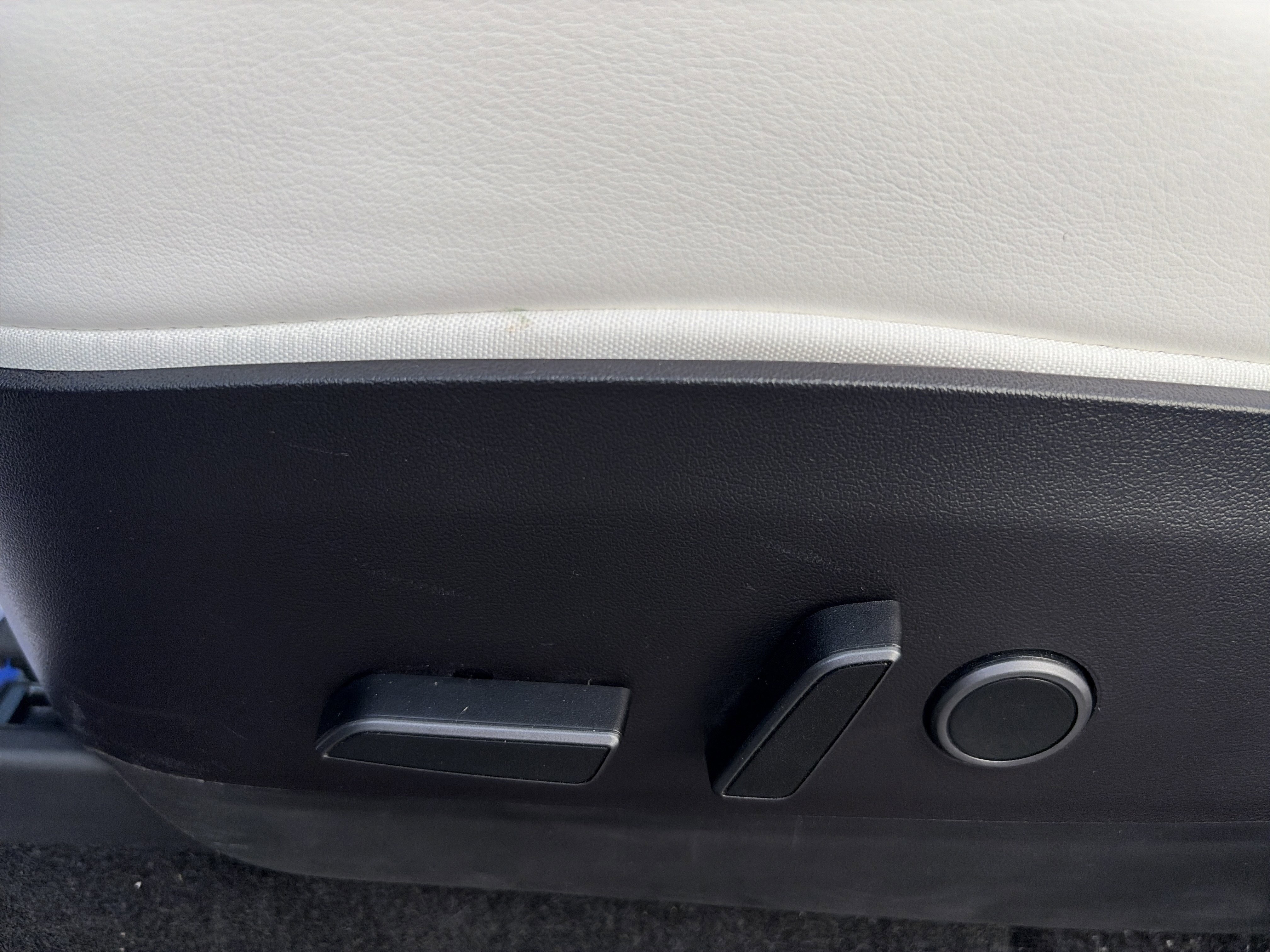 Used 2021 Tesla Model Y Long Range image 21