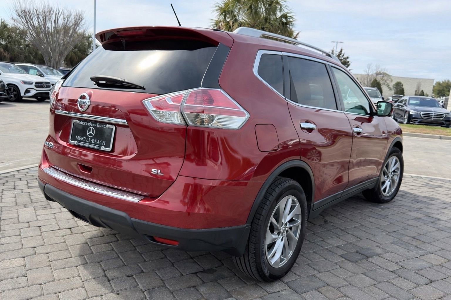 Used 2015 Nissan Rogue SL image 9