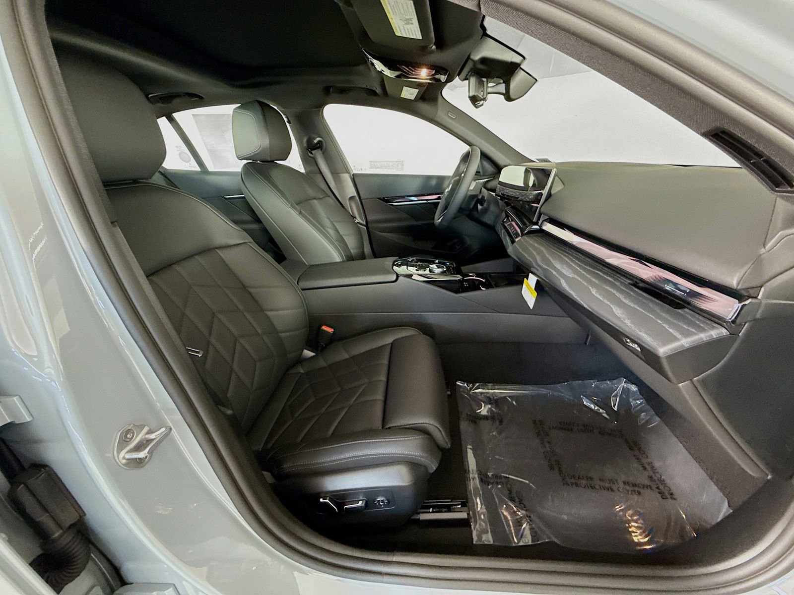 New 2026 BMW i5 eDrive40 w/ M Sport Package image 30