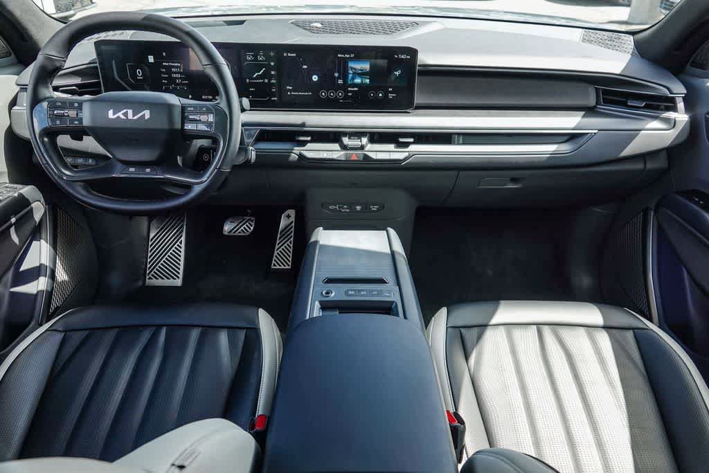 Certified 2024 Kia EV9 GT-Line AWD/4WD image 11