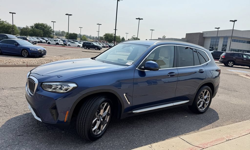 Used 2024 BMW X3 xDrive30i w/ Premium Package w/ZPA AWD/4WD image 4
