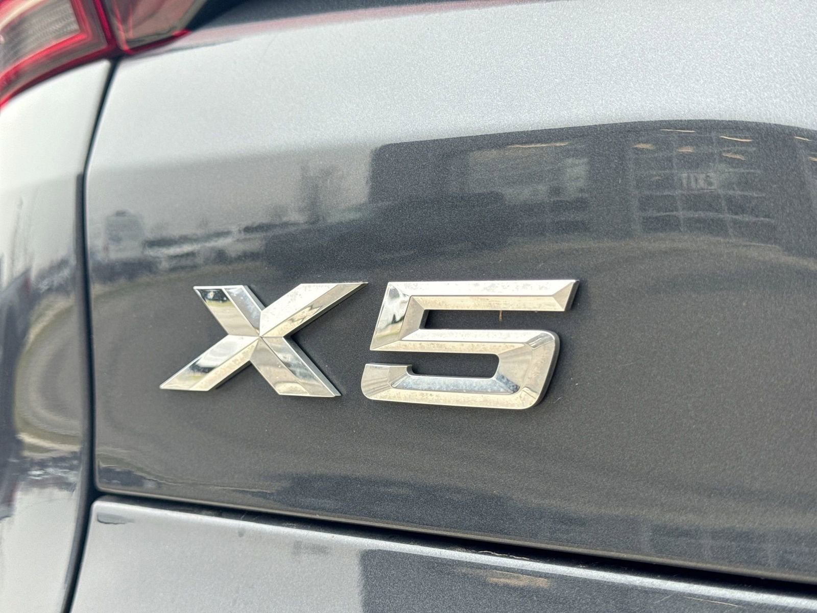 Used 2019 BMW X5 xDrive50i w/ M Sport Package image 13