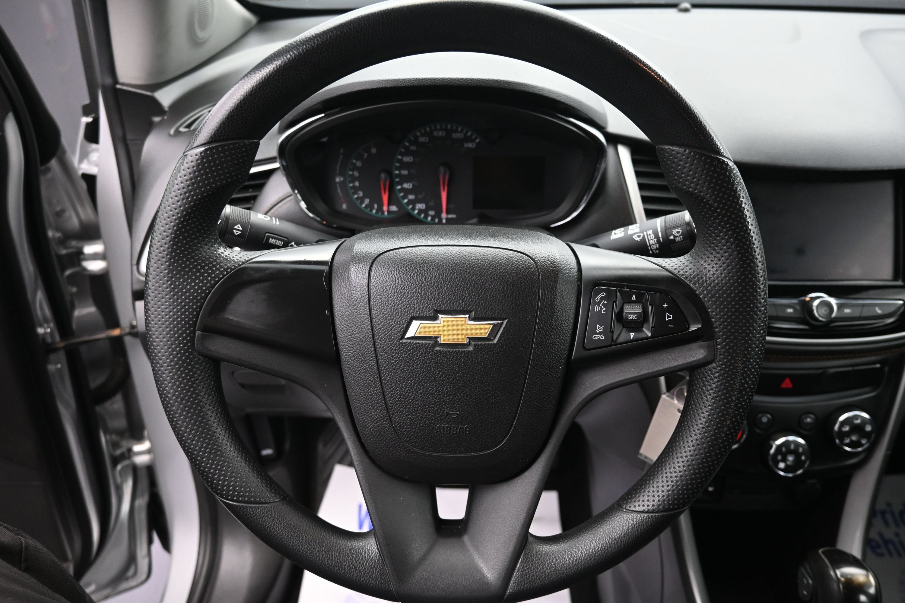 Used 2020 Chevrolet Trax LS FWD image 11