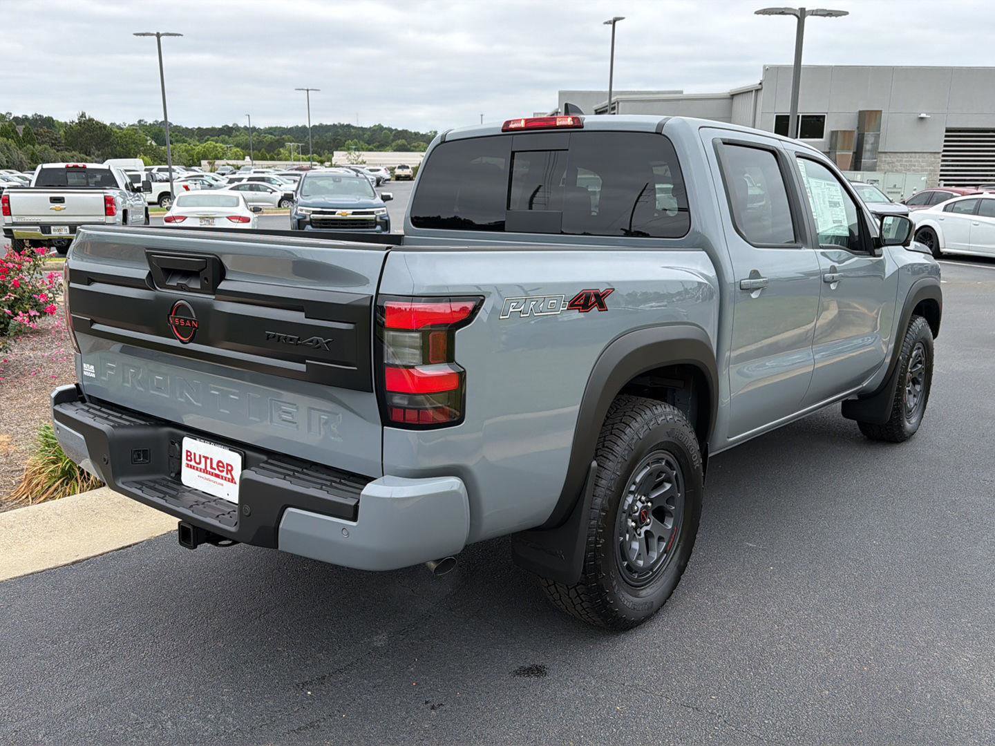 New 2026 Nissan Frontier PRO-4X w/ Pro-4x Convenience Package AWD/4WD image 6