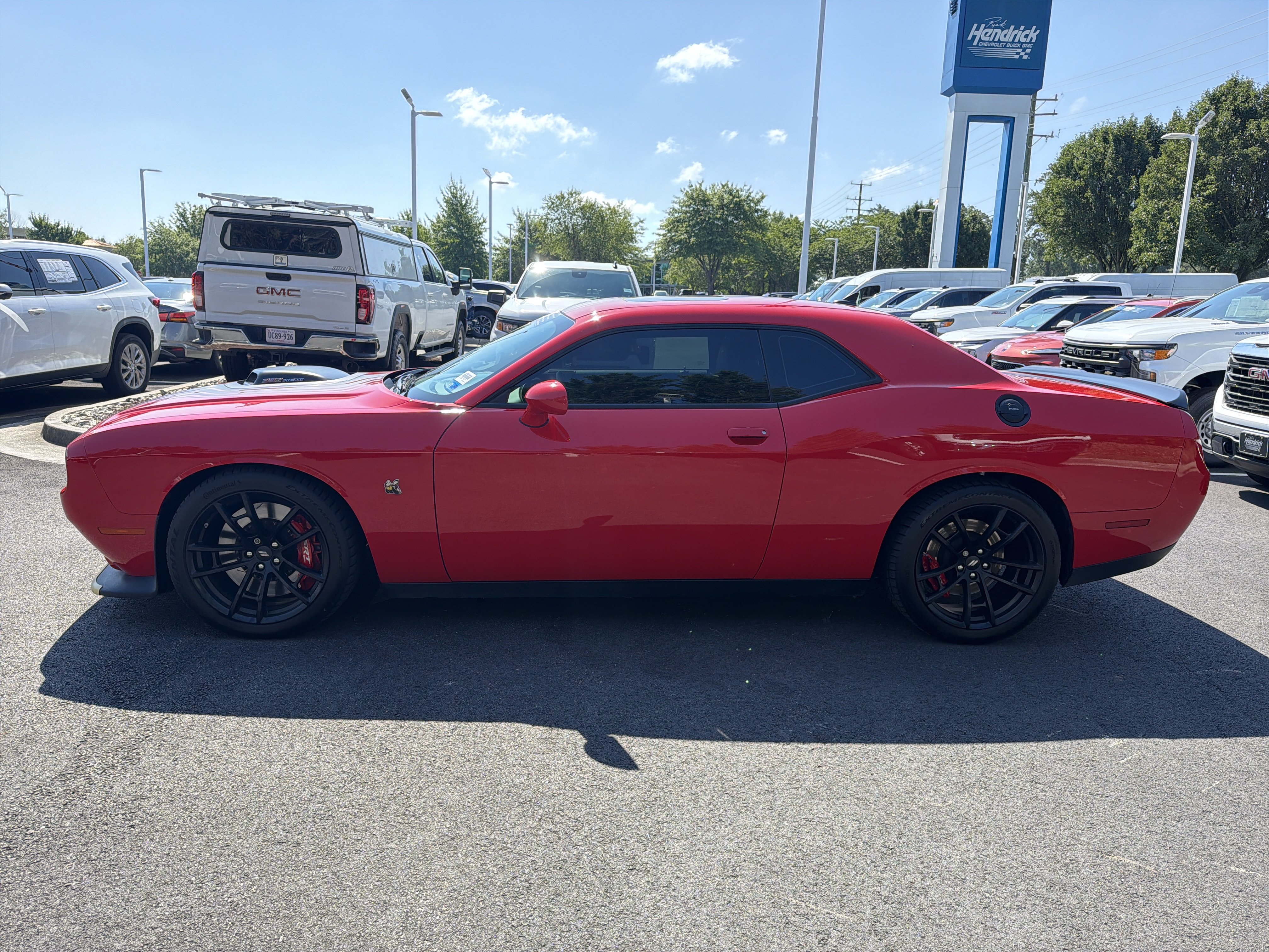 Used 2022 Dodge Challenger R/T Scat Pack w/ Shaker Package RWD image 6