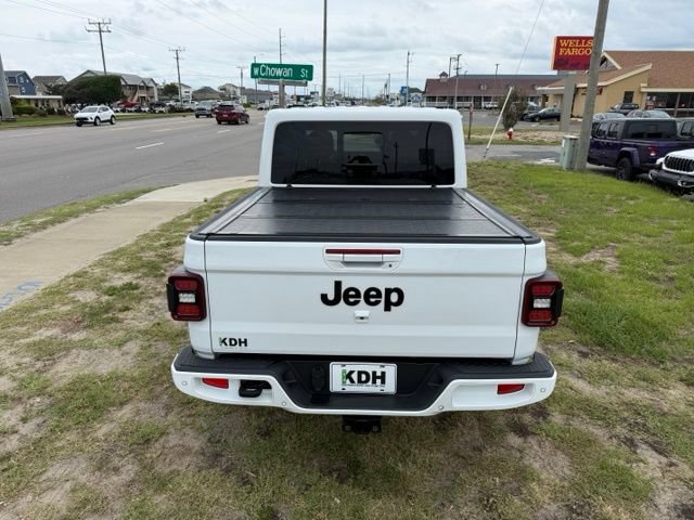 Used 2021 Jeep Gladiator Overland AWD/4WD image 6
