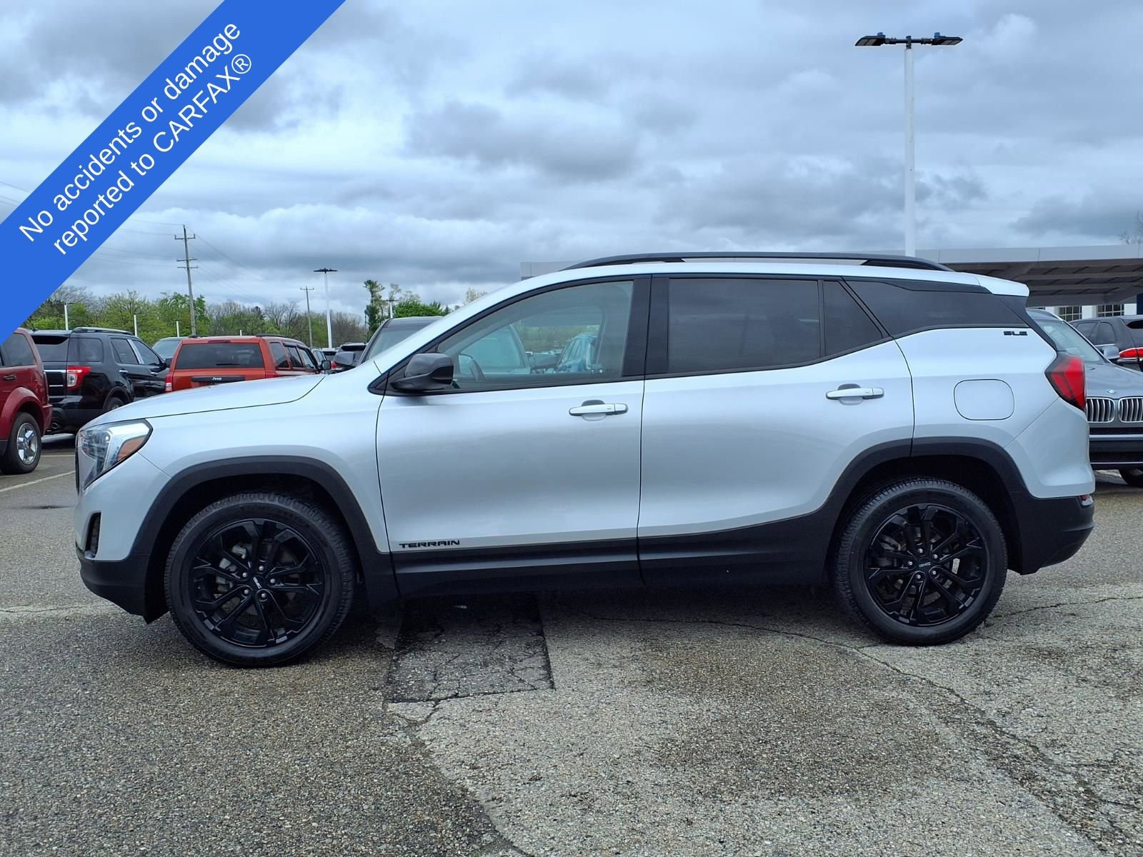 Used 2020 GMC Terrain SLE w/ Driver Convenience Package AWD/4WD image 9