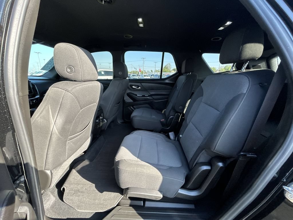 Used 2023 Chevrolet Traverse LT AWD/4WD image 27