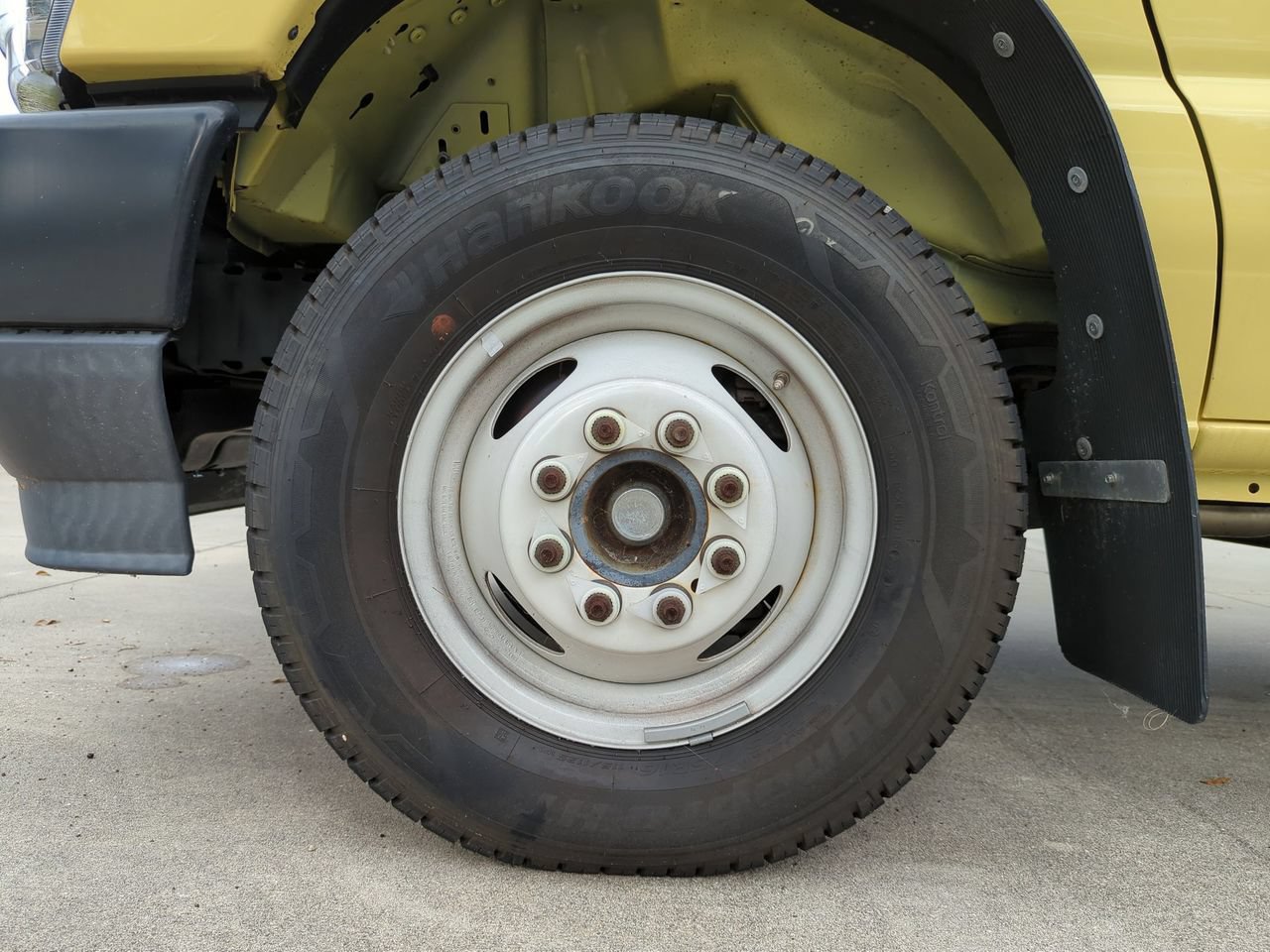 Used 2022 Ford E-450 and Econoline 450 Super Duty RWD image 23