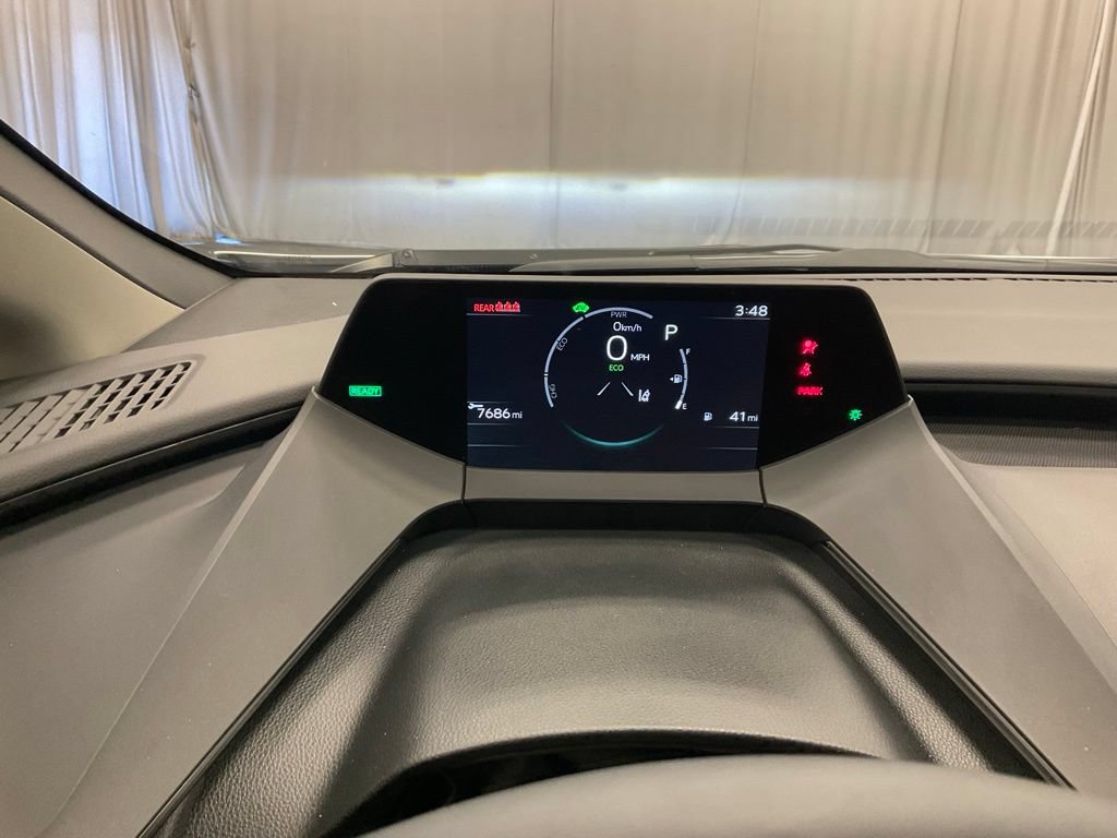 Used 2024 Toyota Prius XLE AWD/4WD image 13