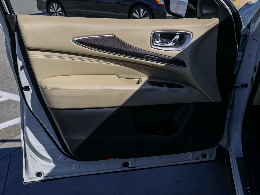 Used 2016 INFINITI QX60 AWD w/ Premium Plus Package image 23