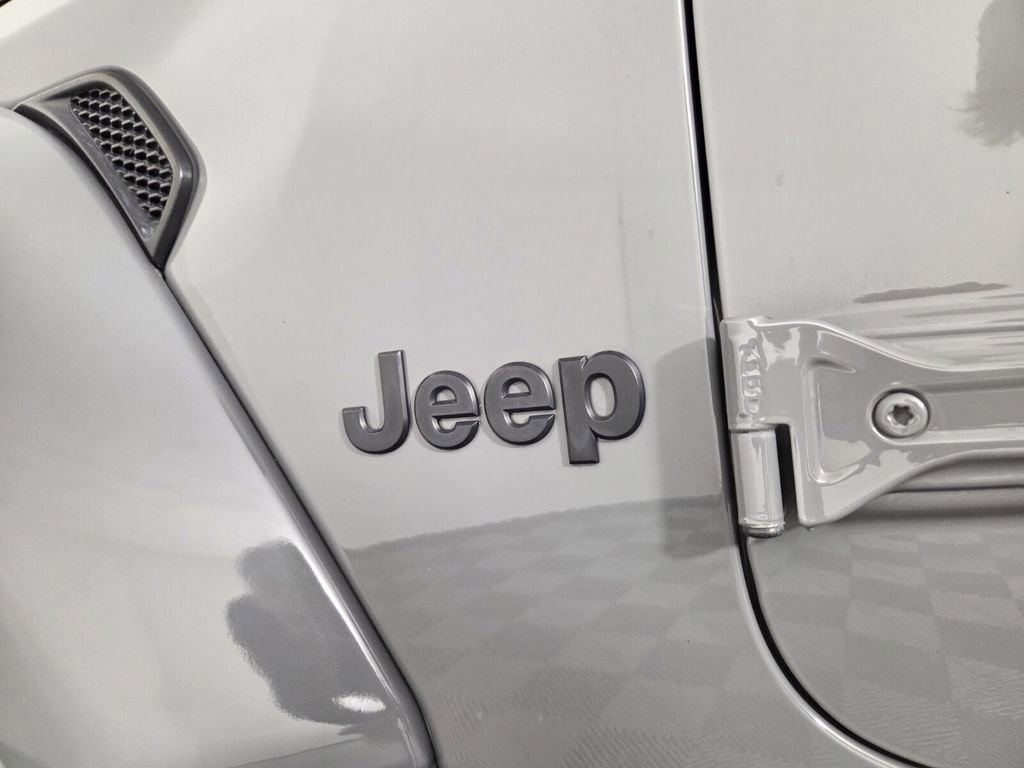 Certified 2021 Jeep Wrangler Willys image 11