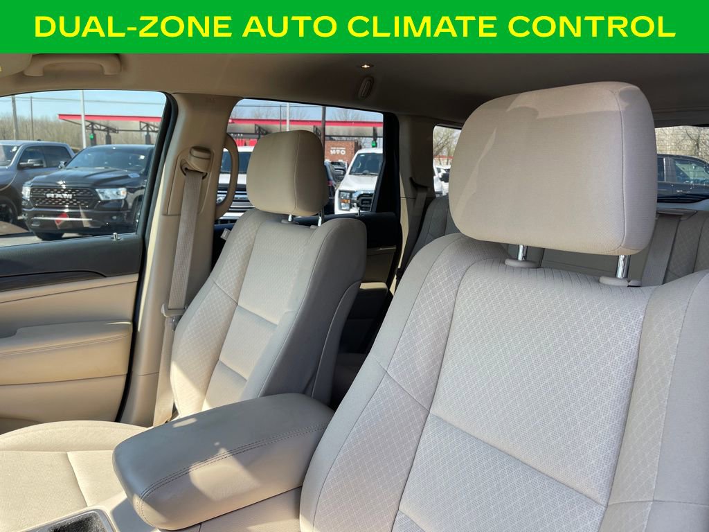 Used 2022 Jeep Grand Cherokee Laredo E image 17