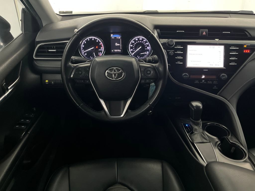 Used 2020 Toyota Camry SE FWD image 31