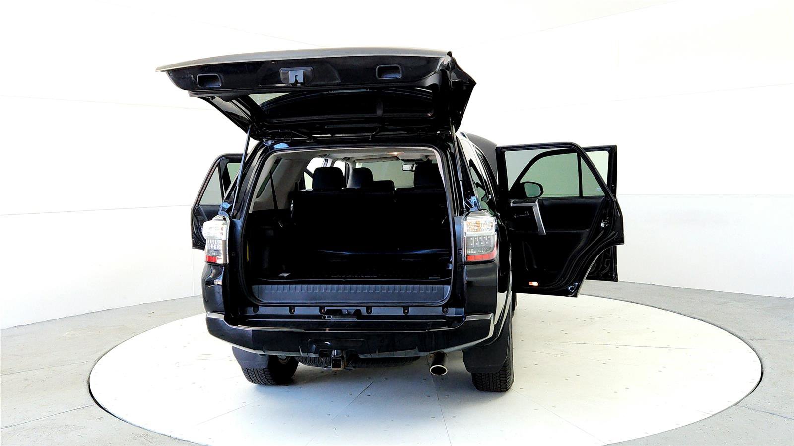 Certified 2023 Toyota 4Runner SR5 Premium w/ Moonroof Package AWD/4WD image 11