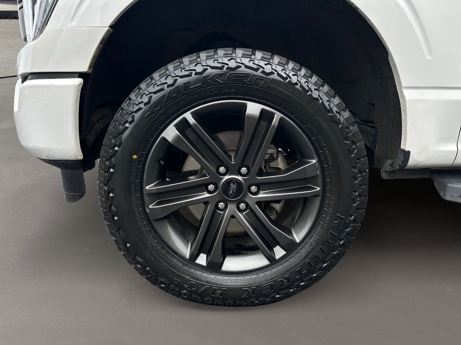 Used 2022 Ford F150 Lariat AWD/4WD image 10