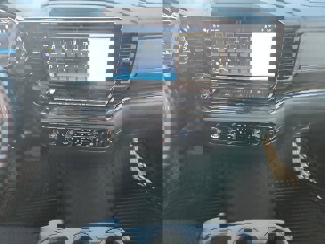 Used 2022 Chevrolet Silverado 1500 LT image 11