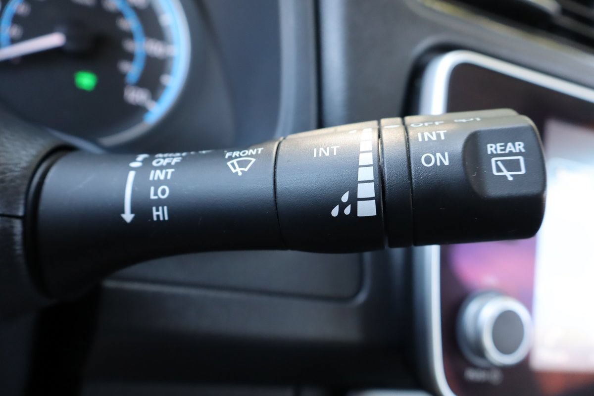 Used 2025 Nissan Leaf S FWD image 32