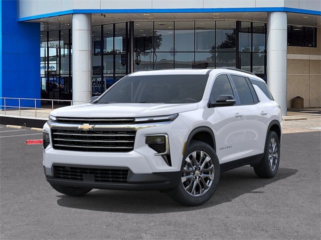 New 2026 Chevrolet Traverse LT w/ Sun and Wheel Package FWD image 6