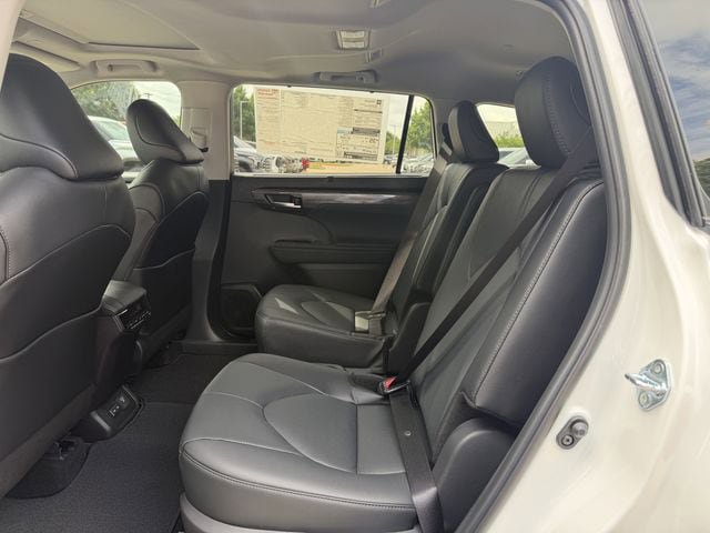 New 2026 Toyota Highlander Limited AWD/4WD image 28