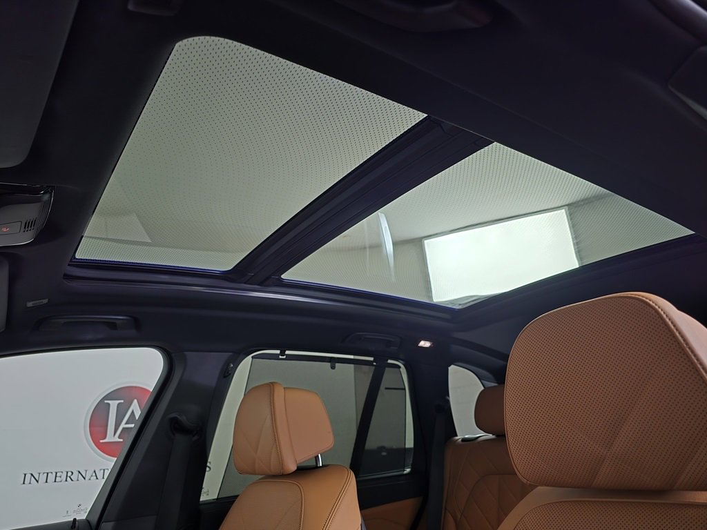 Used 2024 BMW X5 M60i image 17