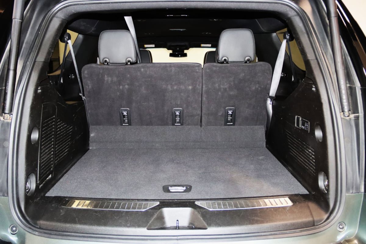 Used 2023 Chevrolet Suburban Premier AWD/4WD image 70