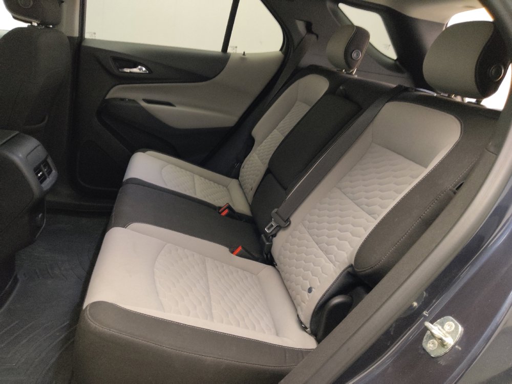 Used 2018 Chevrolet Equinox LS w/ LPO, Cargo Package AWD/4WD image 18
