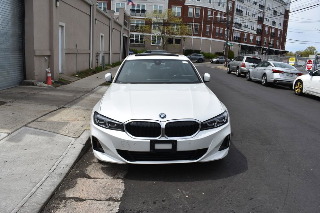 Used 2024 BMW 330e RWD image 2
