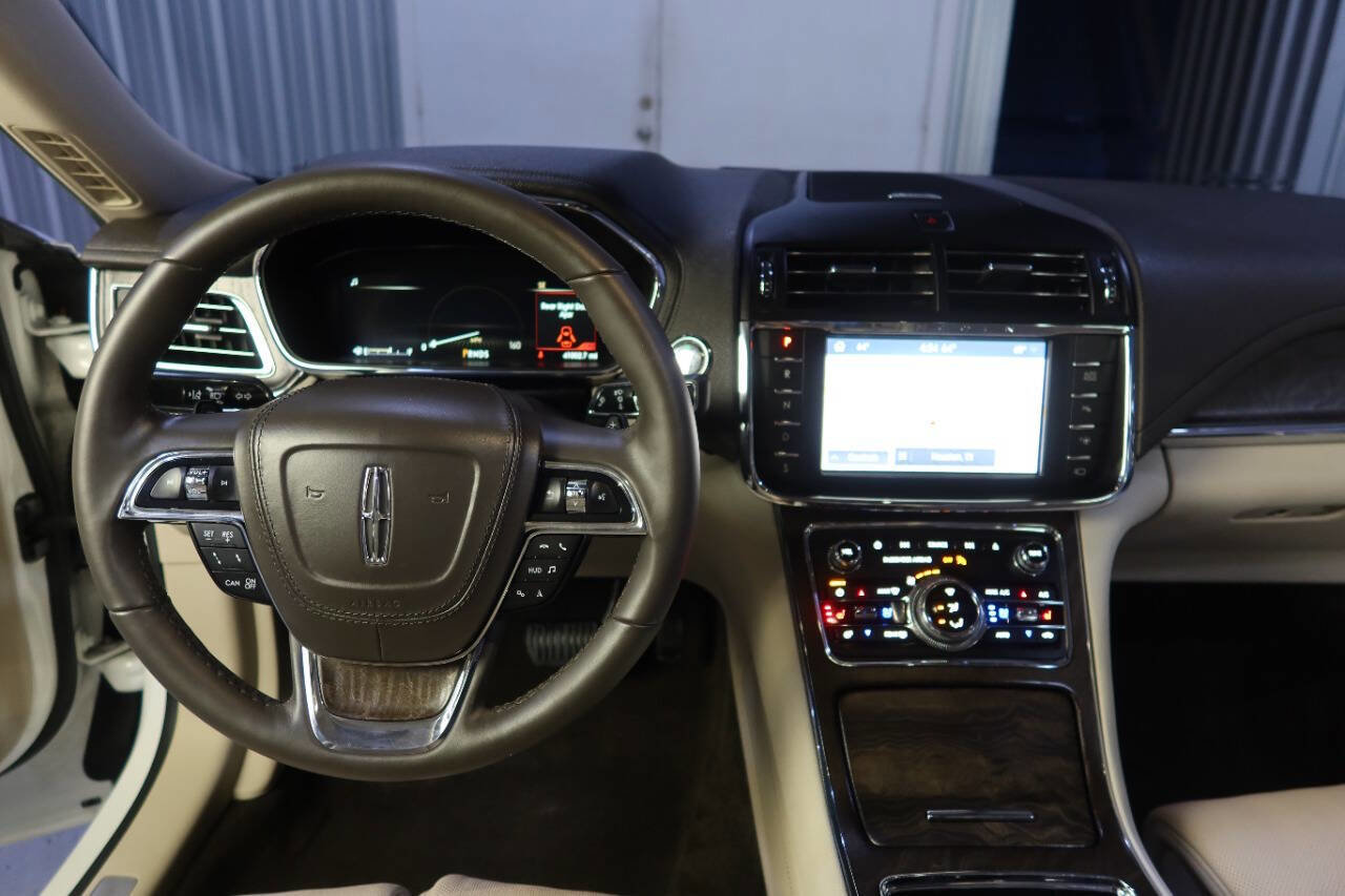 Used 2020 Lincoln Continental Reserve w/ Luxury Package image 20