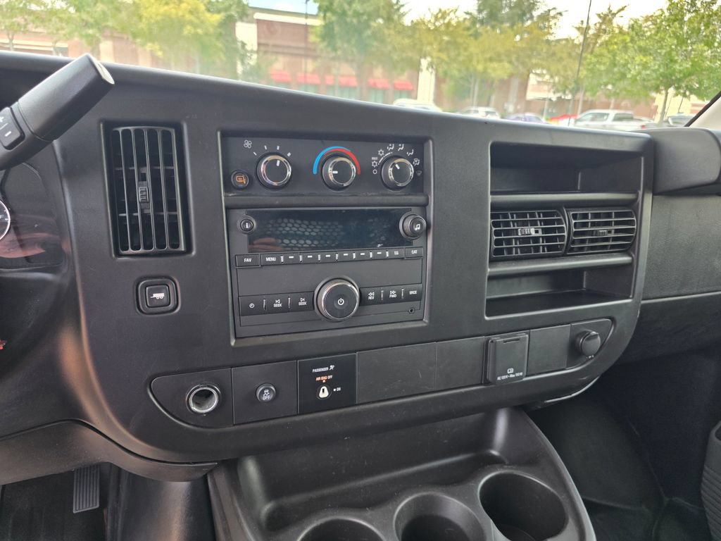 Used 2024 Chevrolet Express 2500 w/ Driver Convenience Package RWD image 15