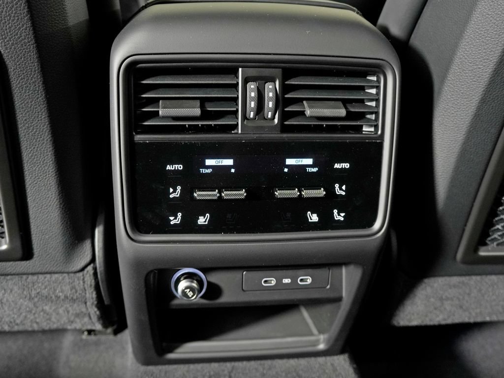 New 2026 Porsche Cayenne Coupe AWD/4WD image 37